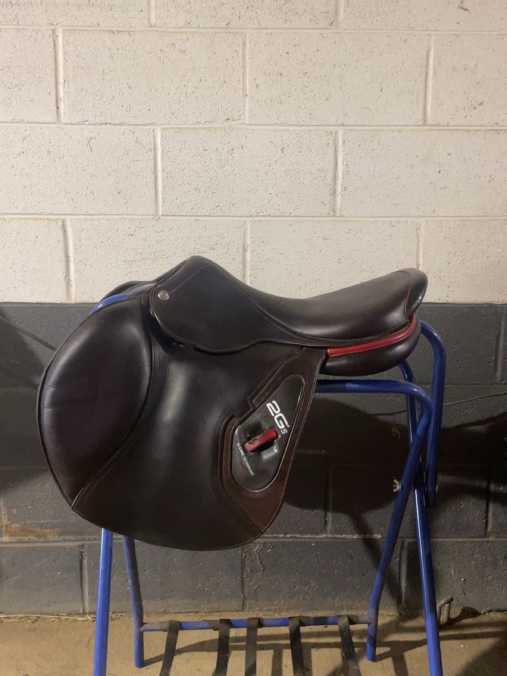 18” 2GS Close Contact CWD Saddle with Pro Panels